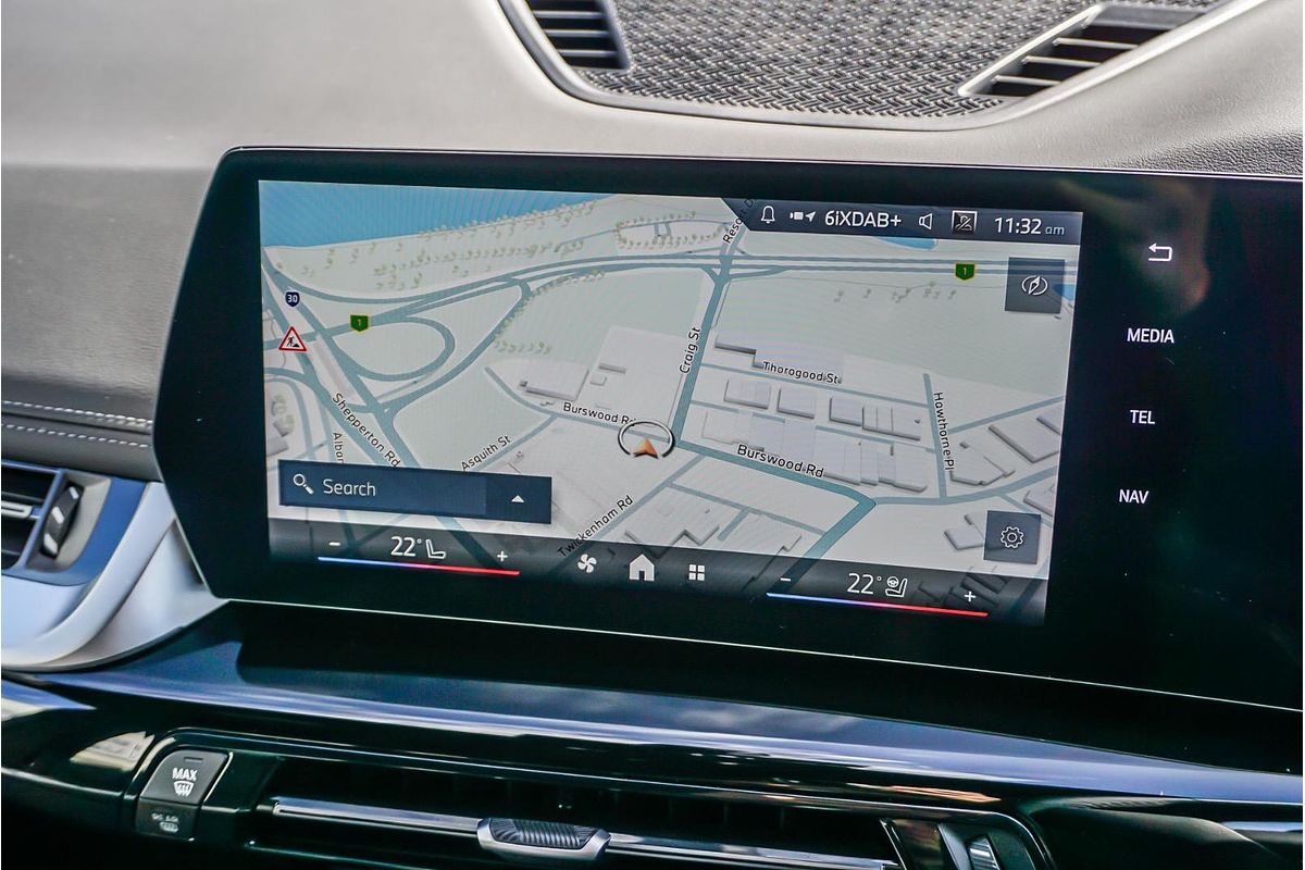 2024 BMW X1 sDrive18i U11