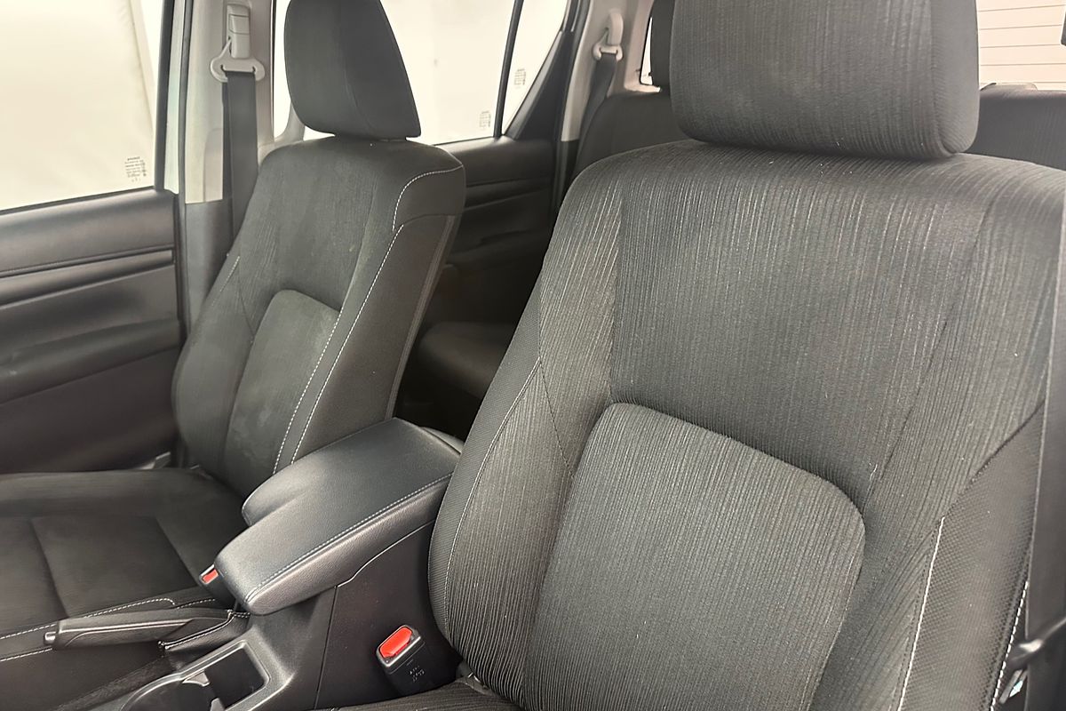 2022 Toyota Hilux SR GUN126R 4X4