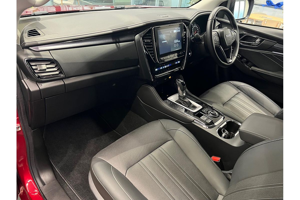 2024 Isuzu MU-X LS-T