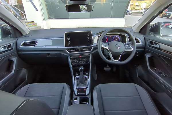 2025 Volkswagen T-Roc 110TSI Style D11