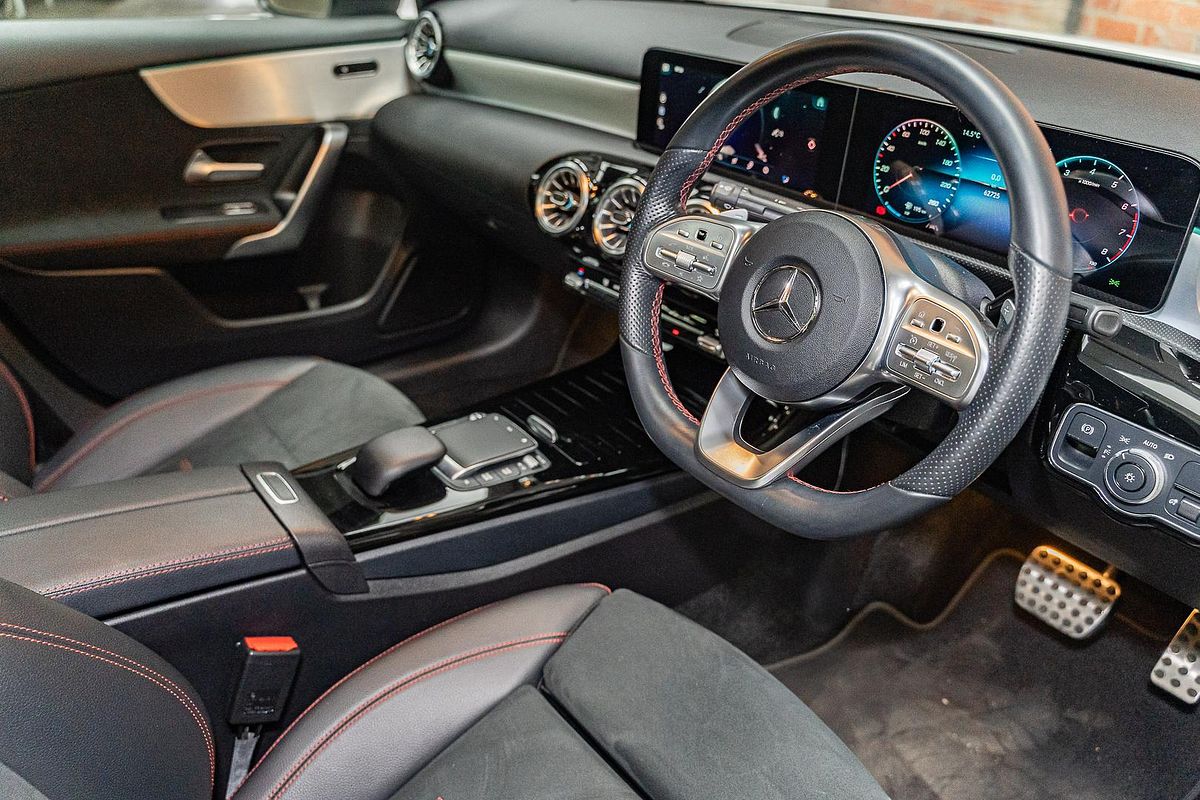 2022 Mercedes-Benz A-Class A180 V177