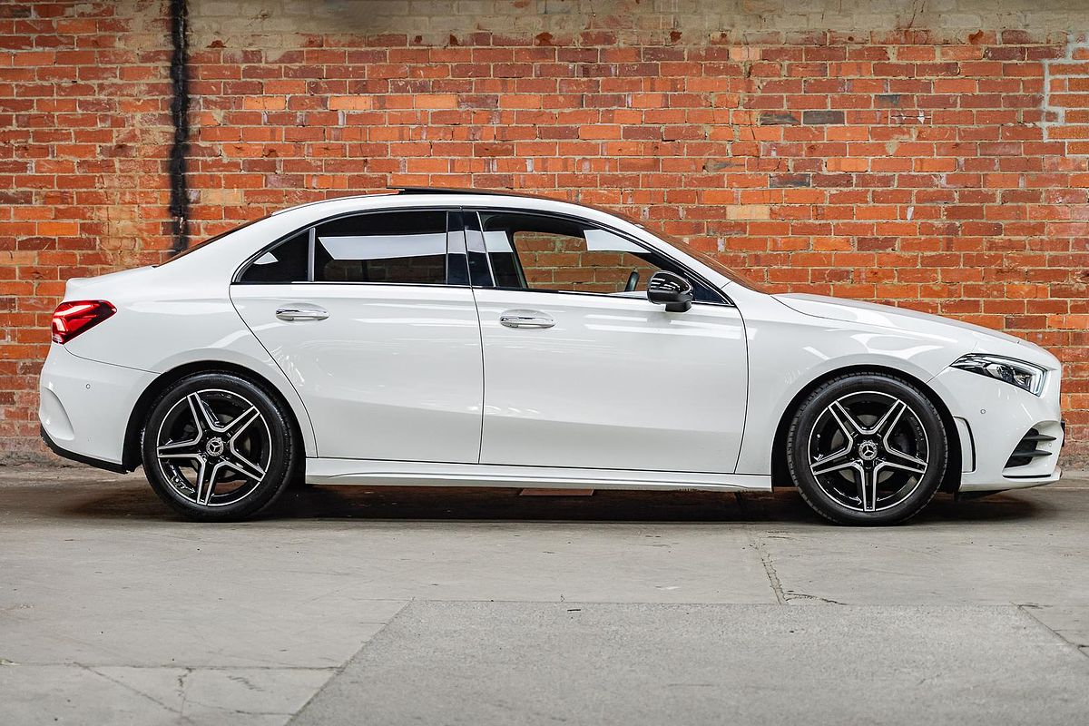 2022 Mercedes-Benz A-Class A180 V177