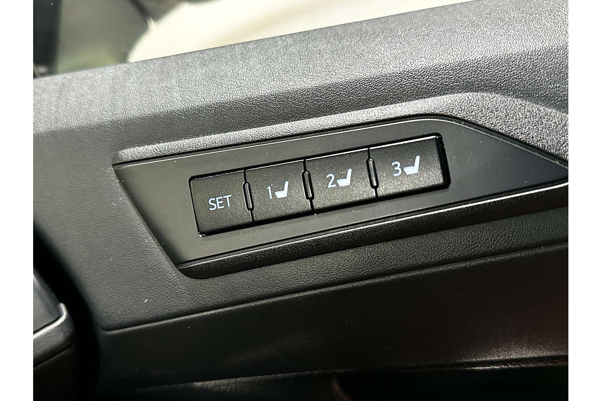 2019 Toyota Alphard Executive Lounge S AYH30W