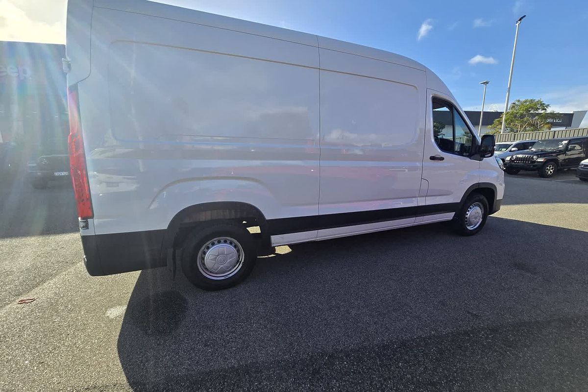 2022 LDV Deliver 9   LWB