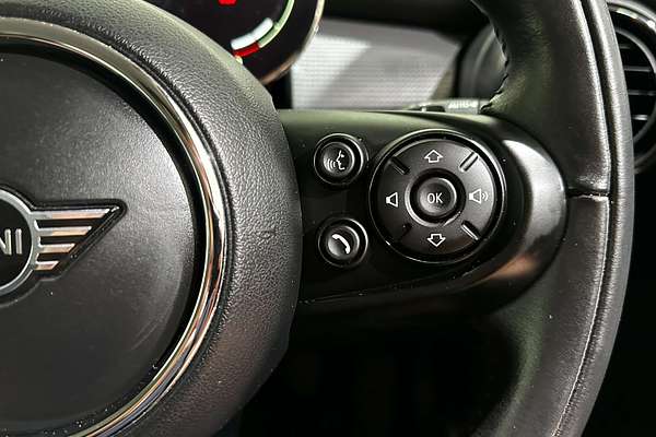 2020 MINI Hatch Cooper F55 LCI