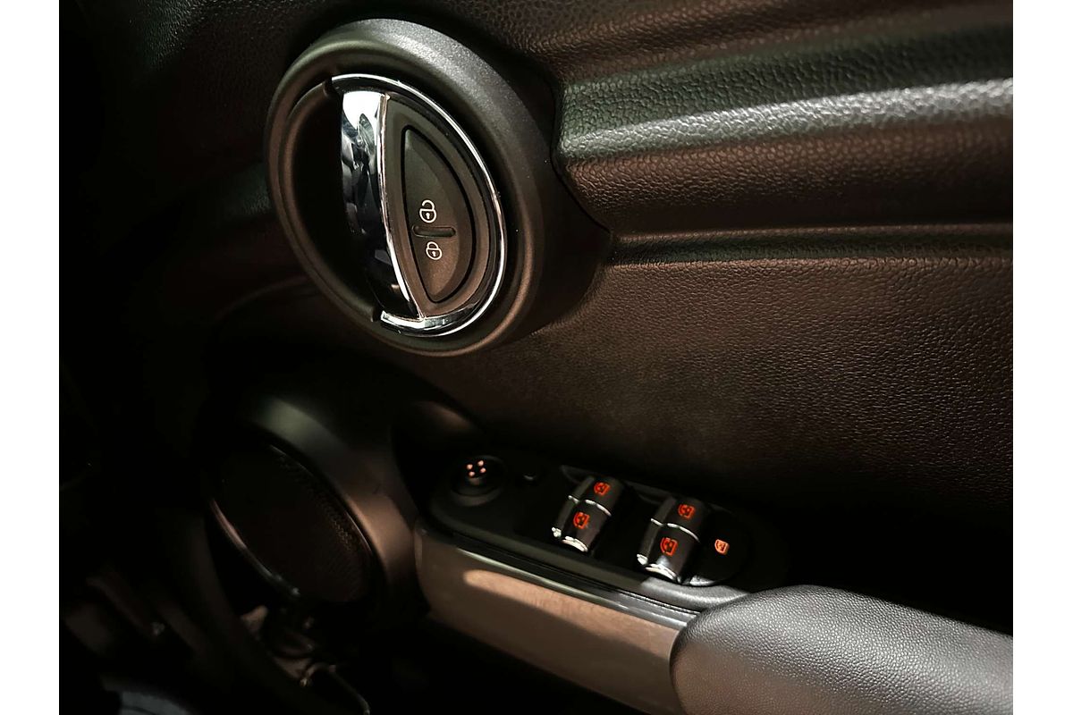 2020 MINI Hatch Cooper F55 LCI