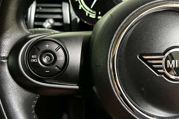 2020 MINI Hatch Cooper F55 LCI