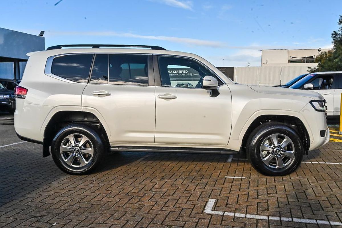 2023 Toyota Landcruiser VX FJA300R