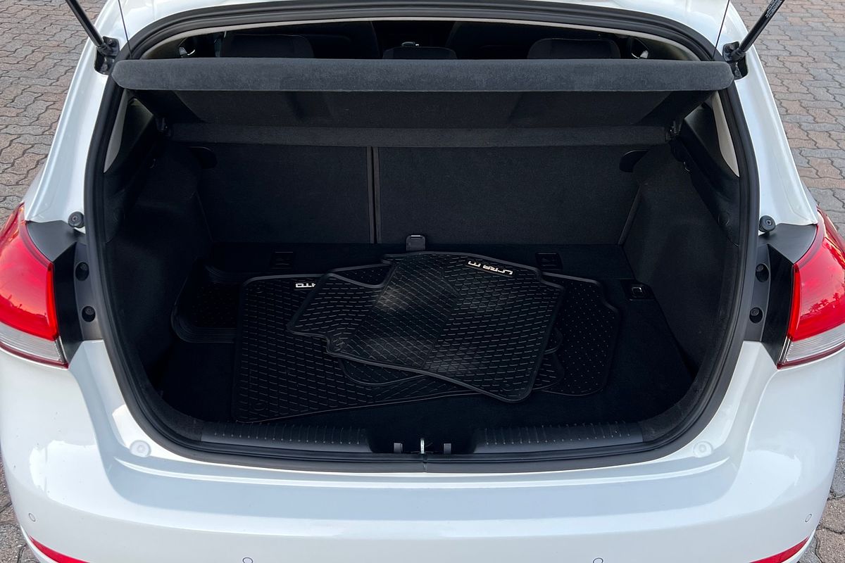 2015 Kia Cerato S YD
