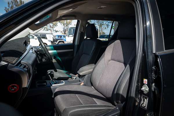 2017 Toyota Hilux SR5 GUN126R 4X4