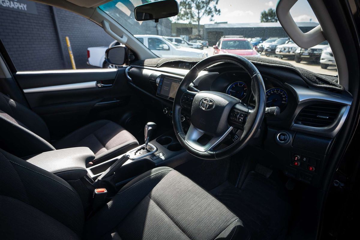 2017 Toyota Hilux SR5 GUN126R 4X4