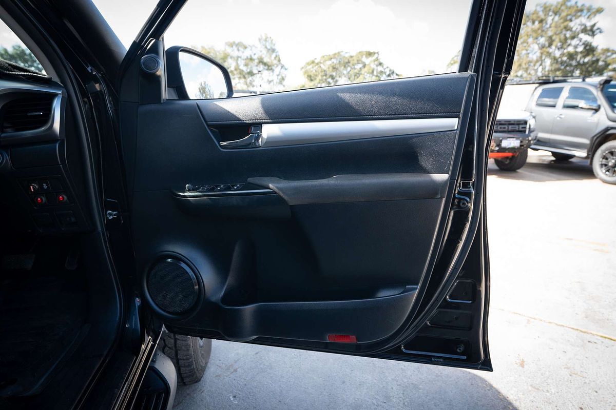 2017 Toyota Hilux SR5 GUN126R 4X4