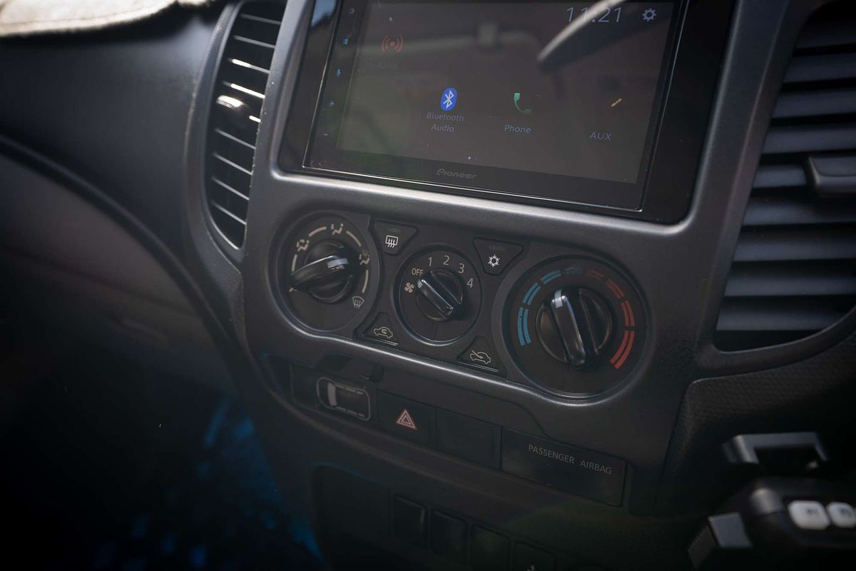 2015 Mitsubishi Triton GLX MQ 4X4