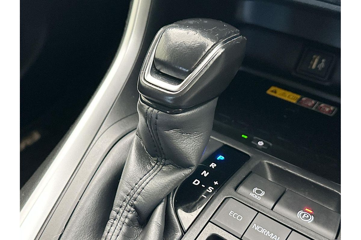 2024 Toyota RAV4 GXL AXAH52R