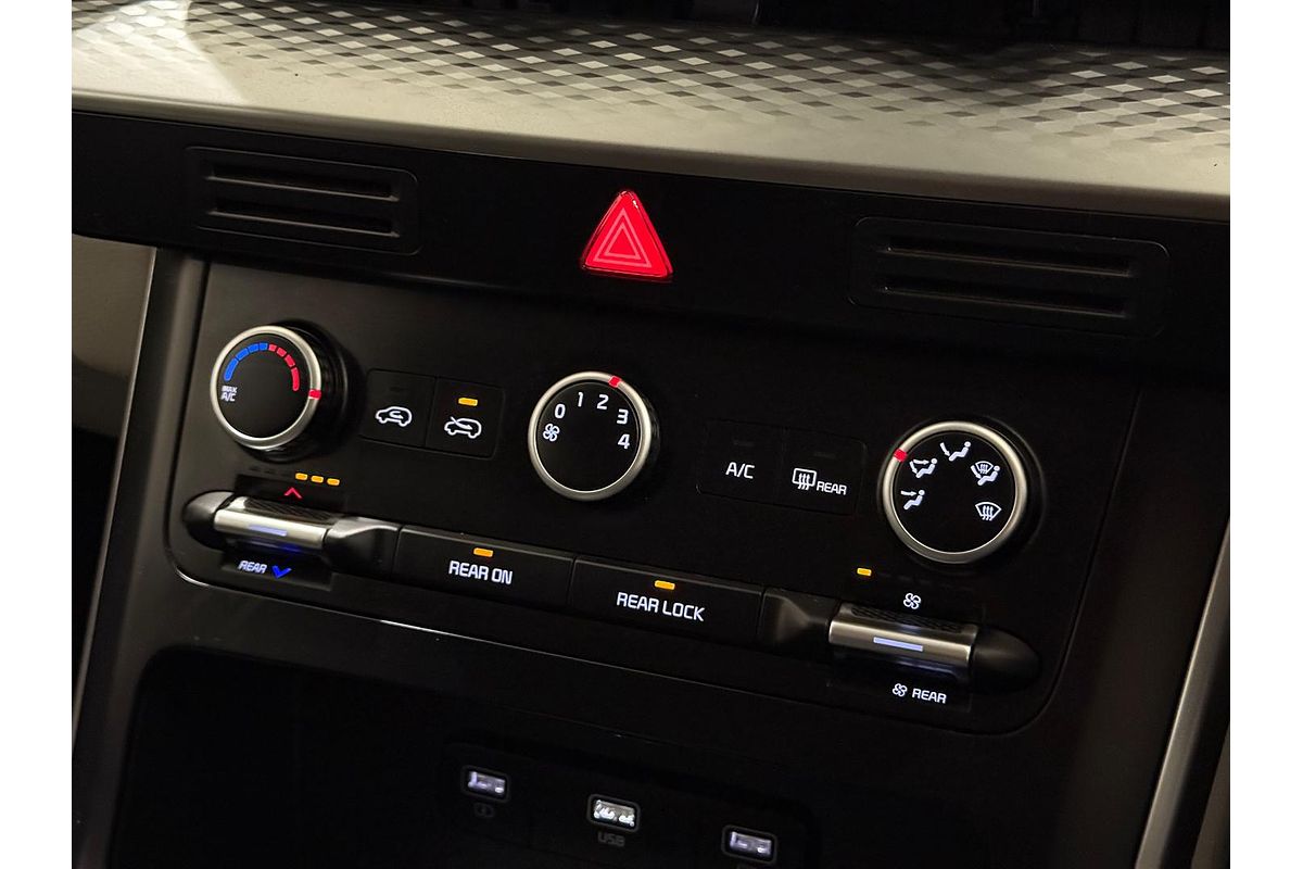 2021 Kia Carnival S KA4