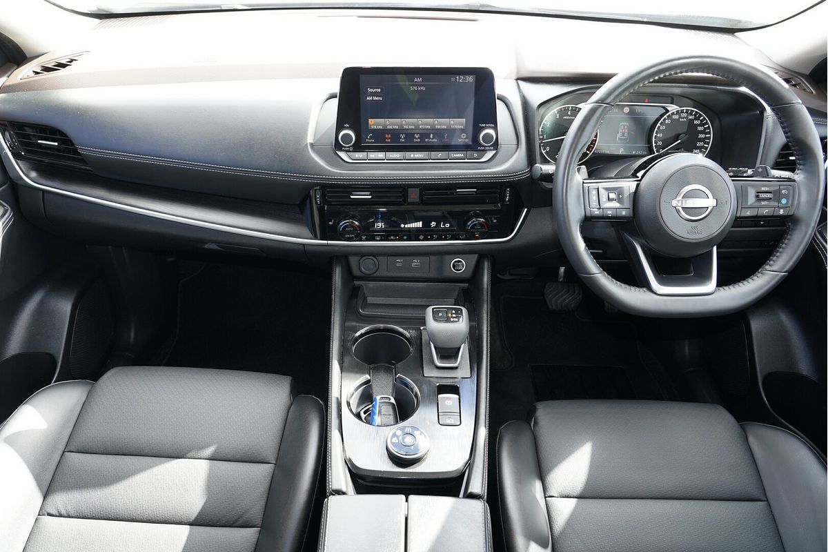 2023 Nissan X-TRAIL ST-L T33