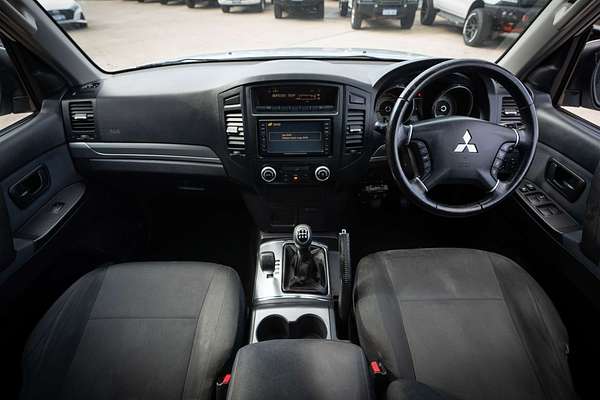 2009 Mitsubishi Pajero GLX NT