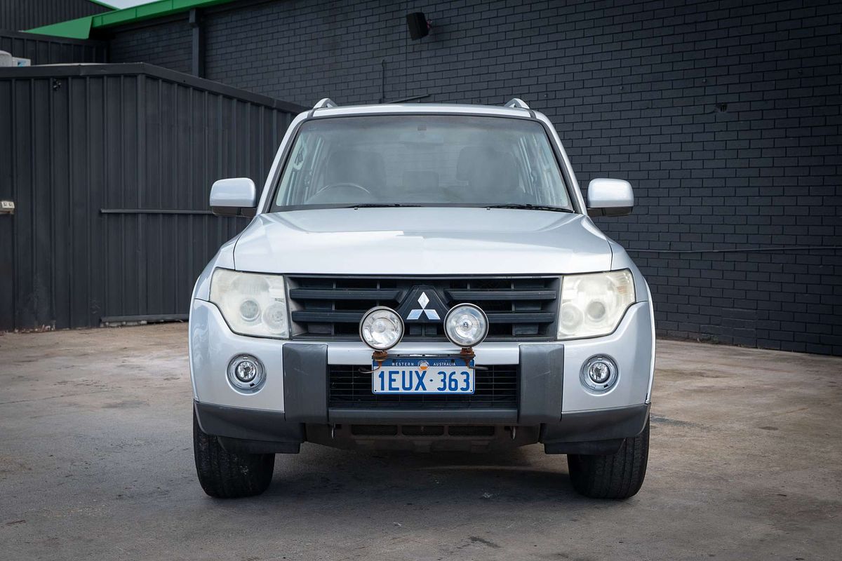 2009 Mitsubishi Pajero GLX NT
