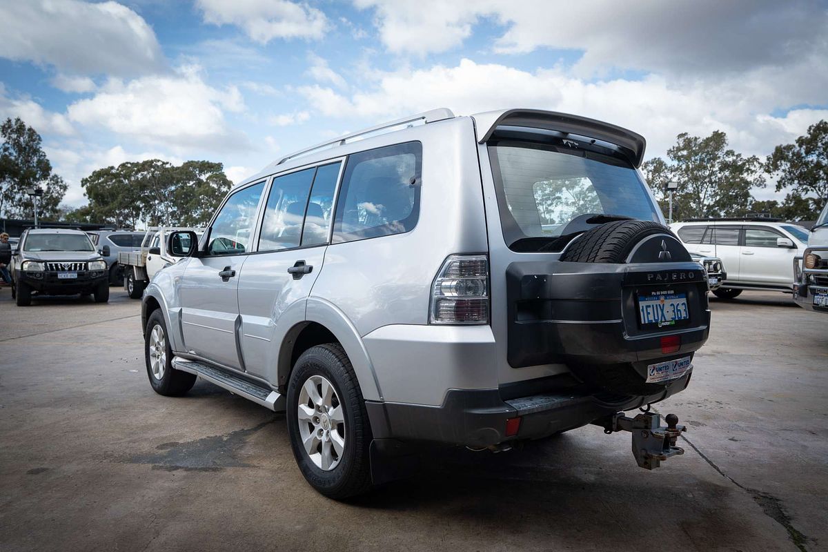 2009 Mitsubishi Pajero GLX NT