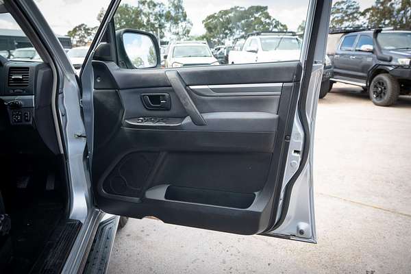 2009 Mitsubishi Pajero GLX NT