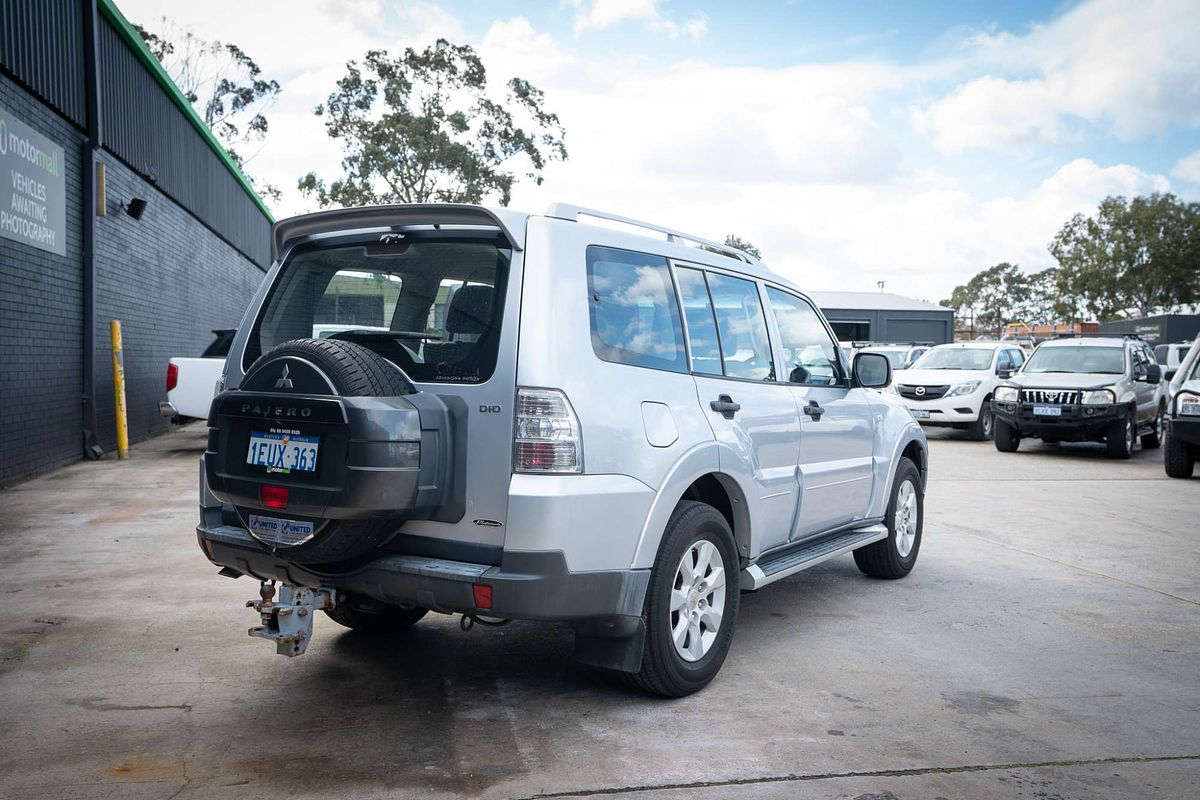 2009 Mitsubishi Pajero GLX NT