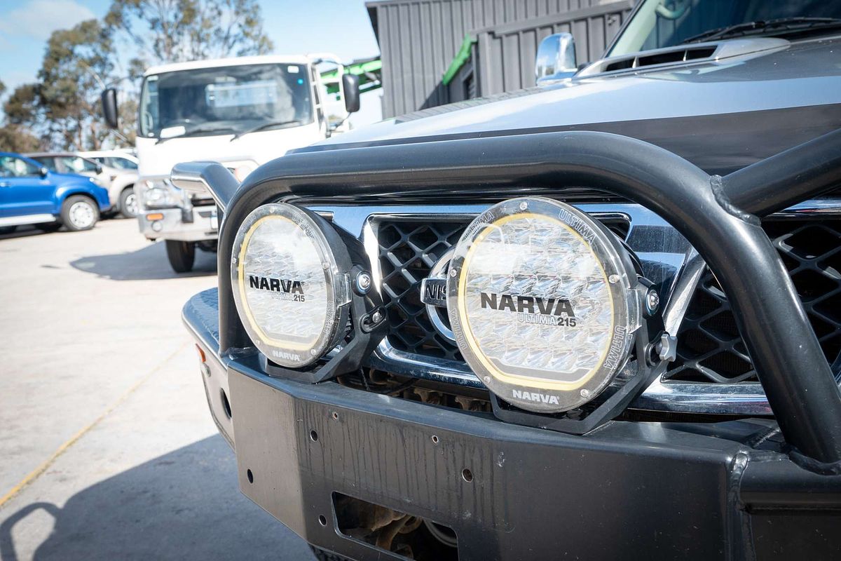 2010 Nissan Patrol ST GU 7