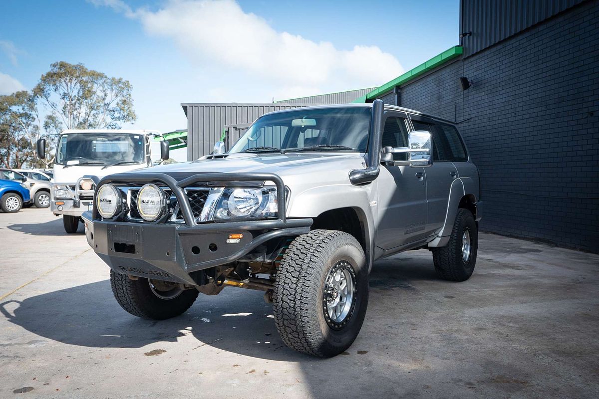 2010 Nissan Patrol ST GU 7