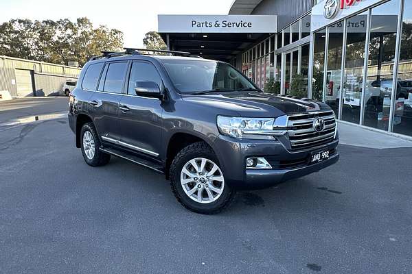 2017 Toyota Landcruiser Sahara VDJ200R