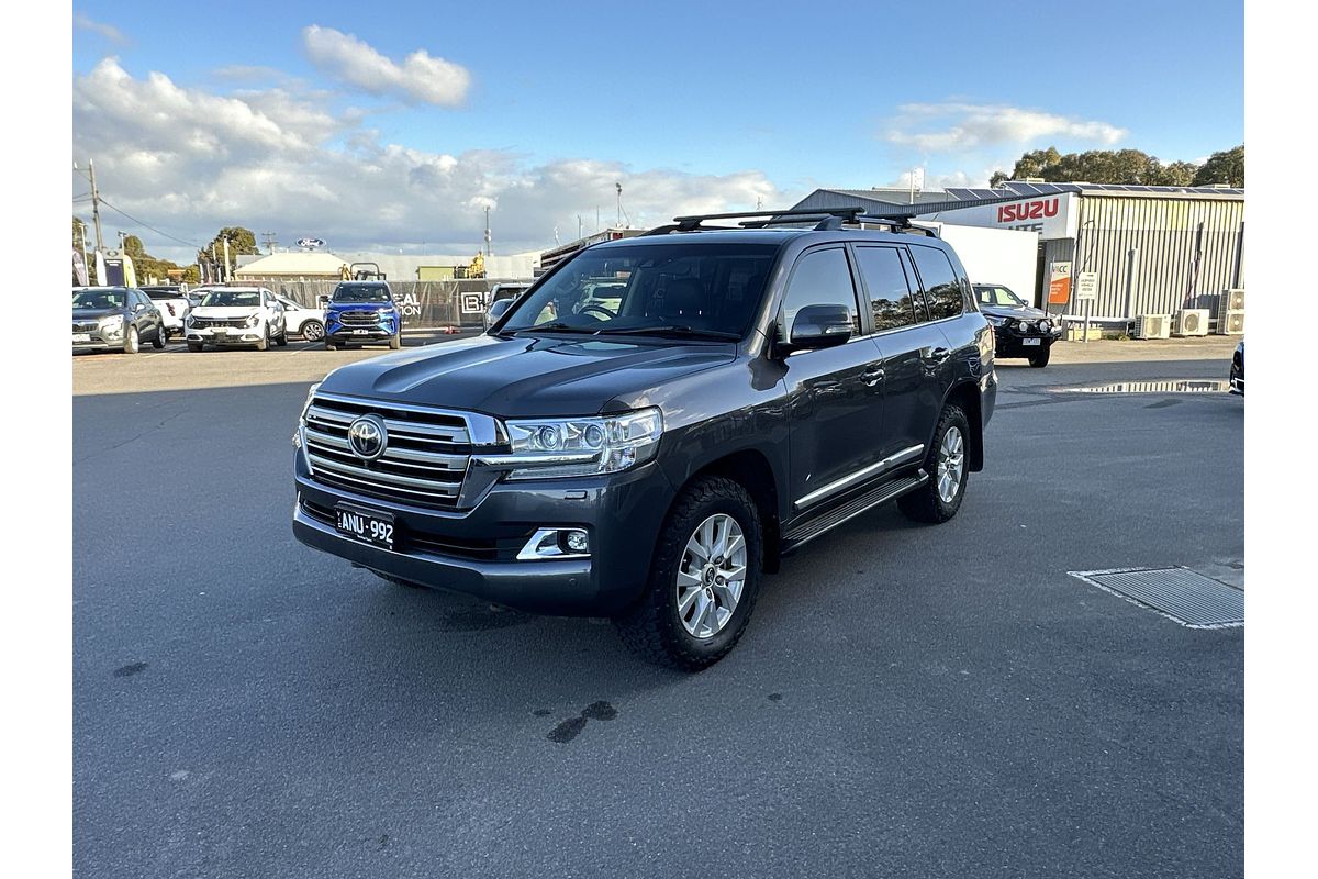 2017 Toyota Landcruiser Sahara VDJ200R