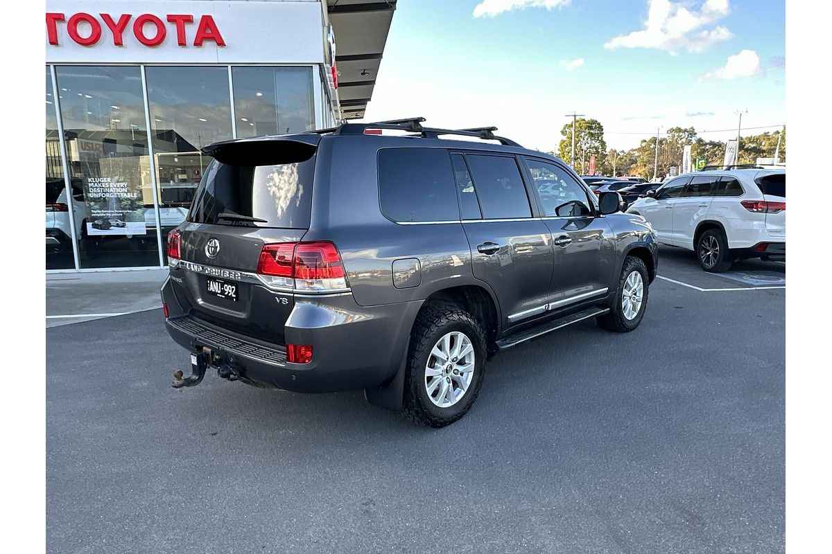 2017 Toyota Landcruiser Sahara VDJ200R