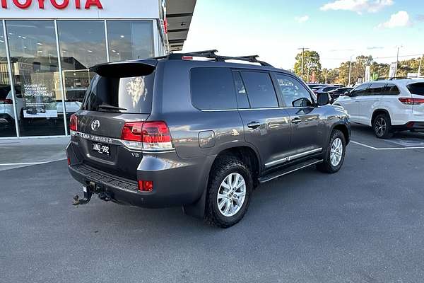 2017 Toyota Landcruiser Sahara VDJ200R