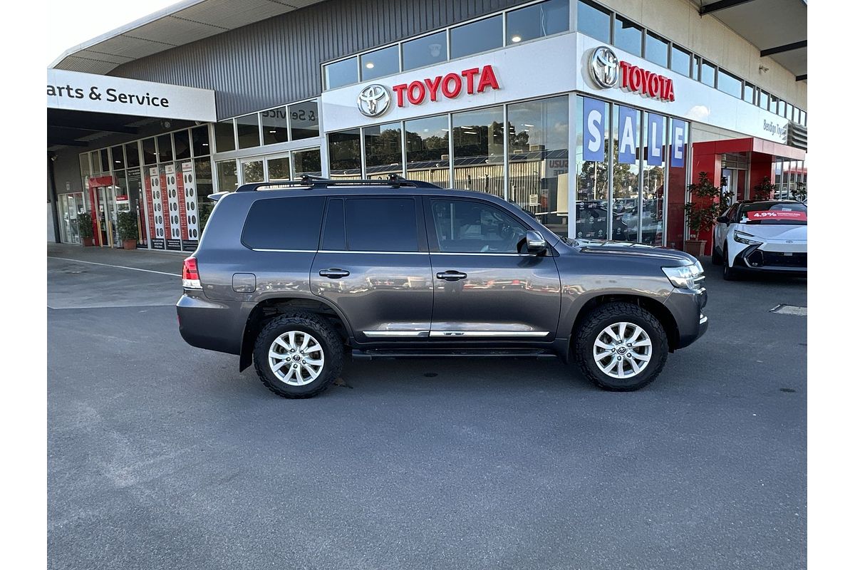 2017 Toyota Landcruiser Sahara VDJ200R