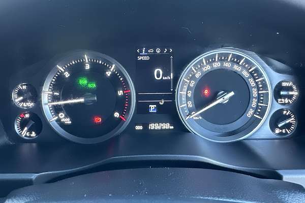 2017 Toyota Landcruiser Sahara VDJ200R