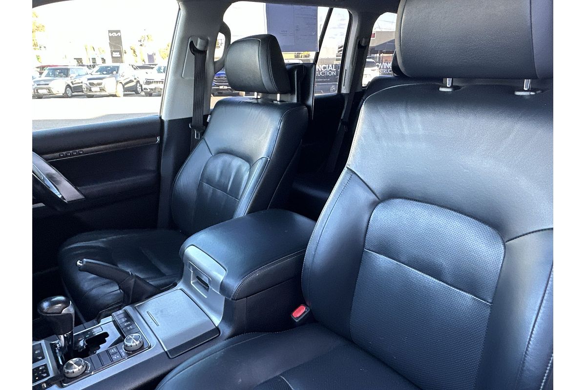 2017 Toyota Landcruiser Sahara VDJ200R