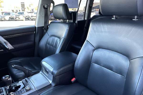 2017 Toyota Landcruiser Sahara VDJ200R