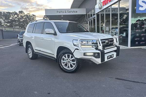 2020 Toyota Landcruiser Sahara VDJ200R