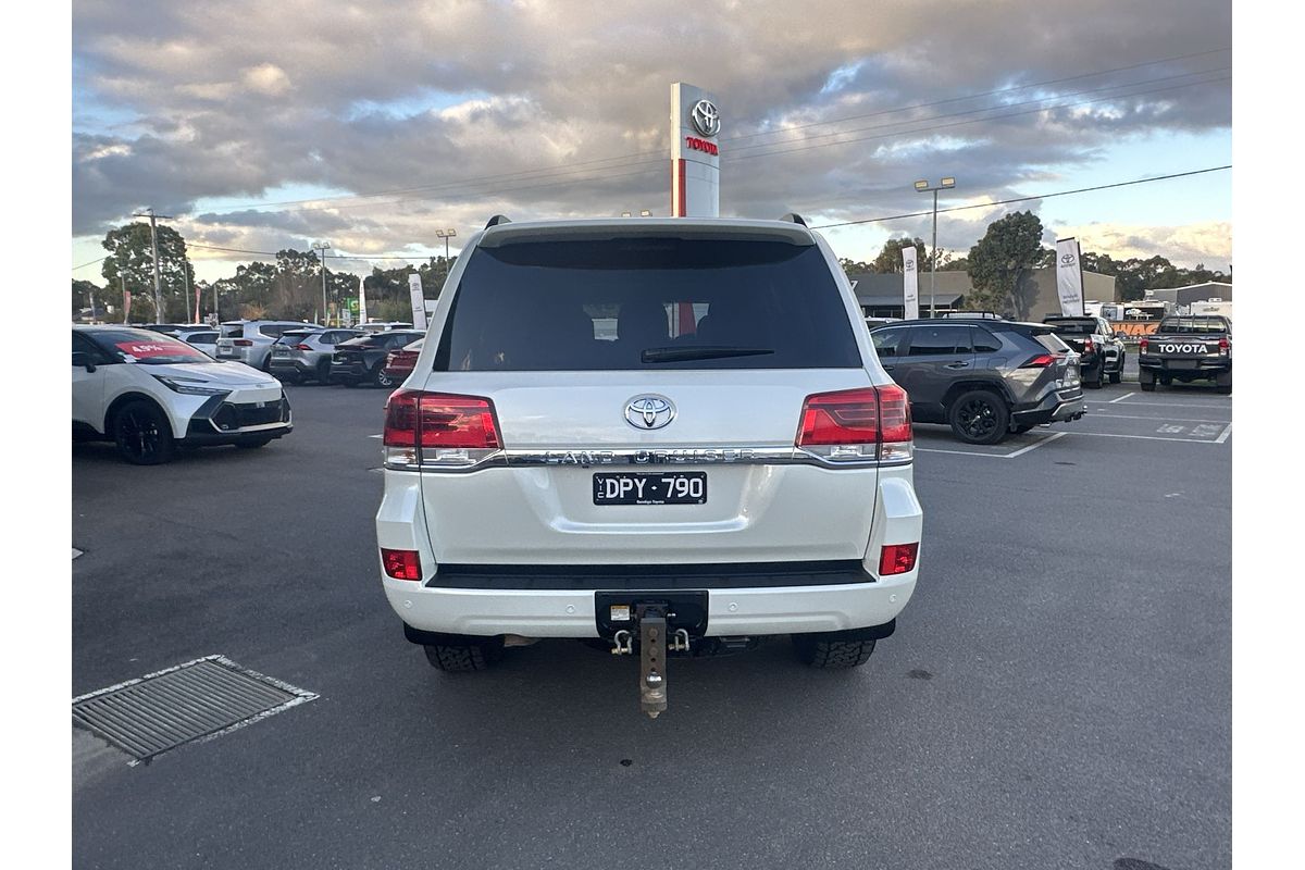 2020 Toyota Landcruiser Sahara VDJ200R