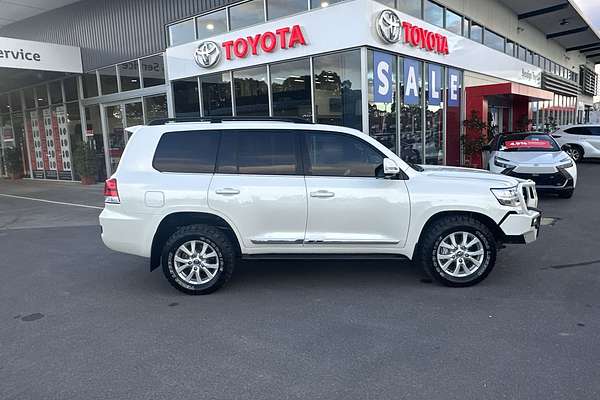 2020 Toyota Landcruiser Sahara VDJ200R
