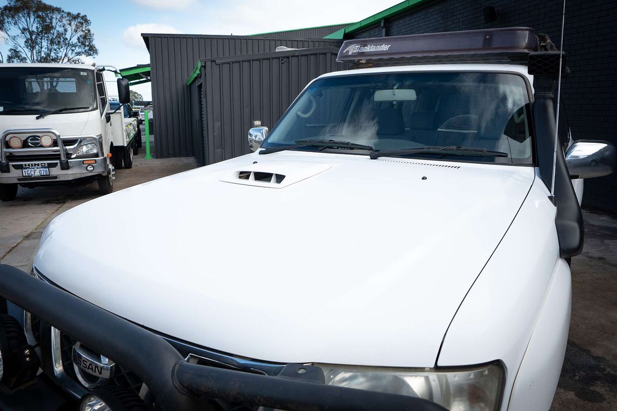 2011 Nissan Patrol ST GU 7
