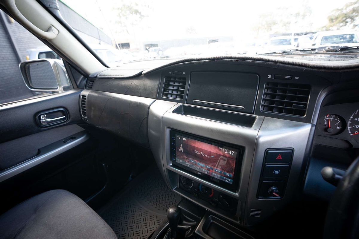 2011 Nissan Patrol ST GU 7