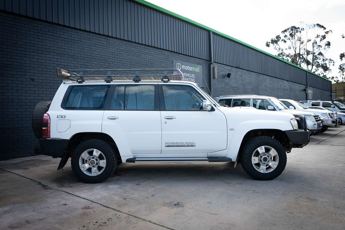 2011 Nissan Patrol ST GU 7