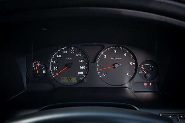 2011 Nissan Patrol ST GU 7