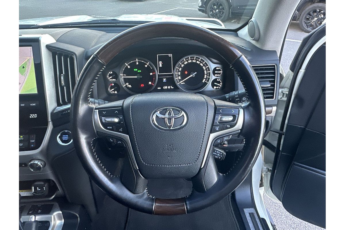 2020 Toyota Landcruiser Sahara VDJ200R