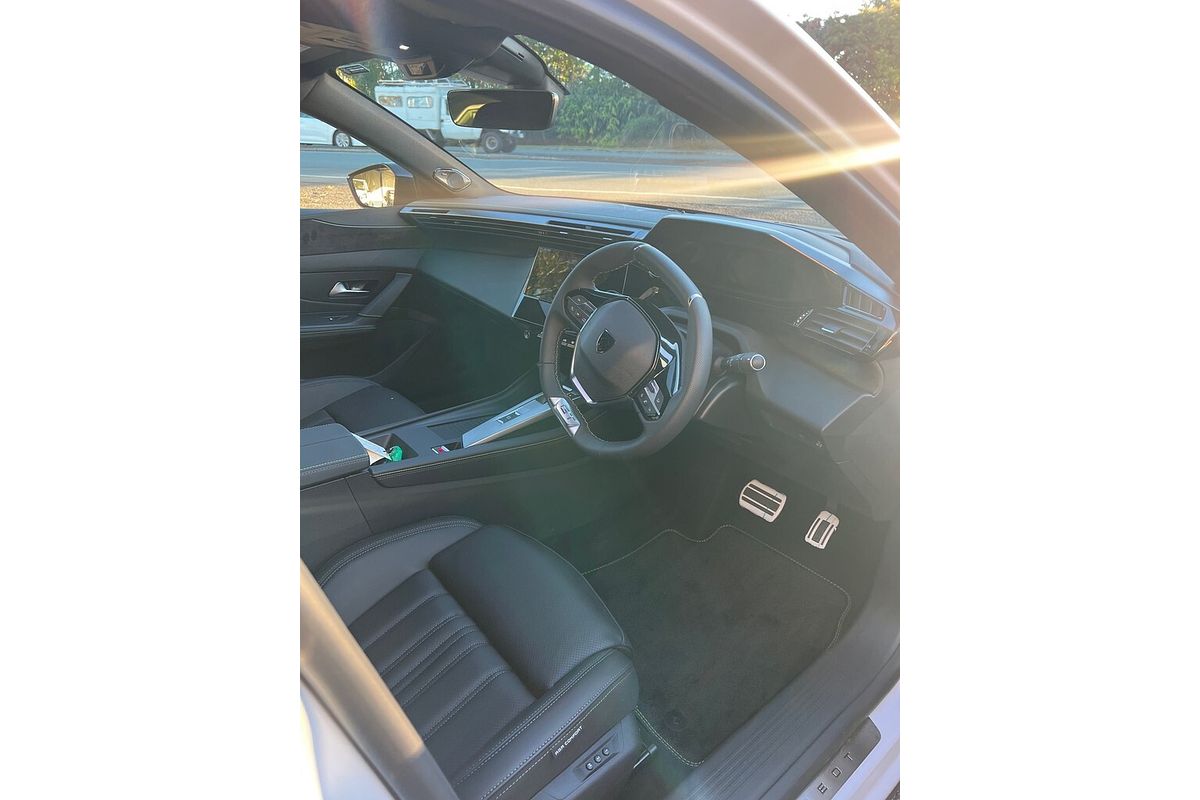 2025 Peugeot 408 GT Premium Hybrid P54