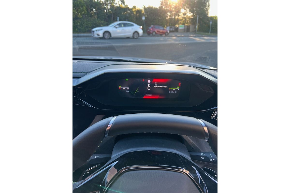 2025 Peugeot 408 GT Premium Hybrid P54