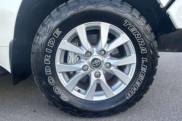 2020 Toyota Landcruiser Sahara VDJ200R