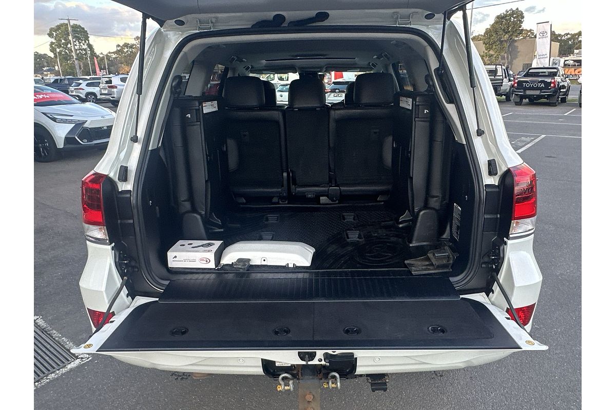 2020 Toyota Landcruiser Sahara VDJ200R