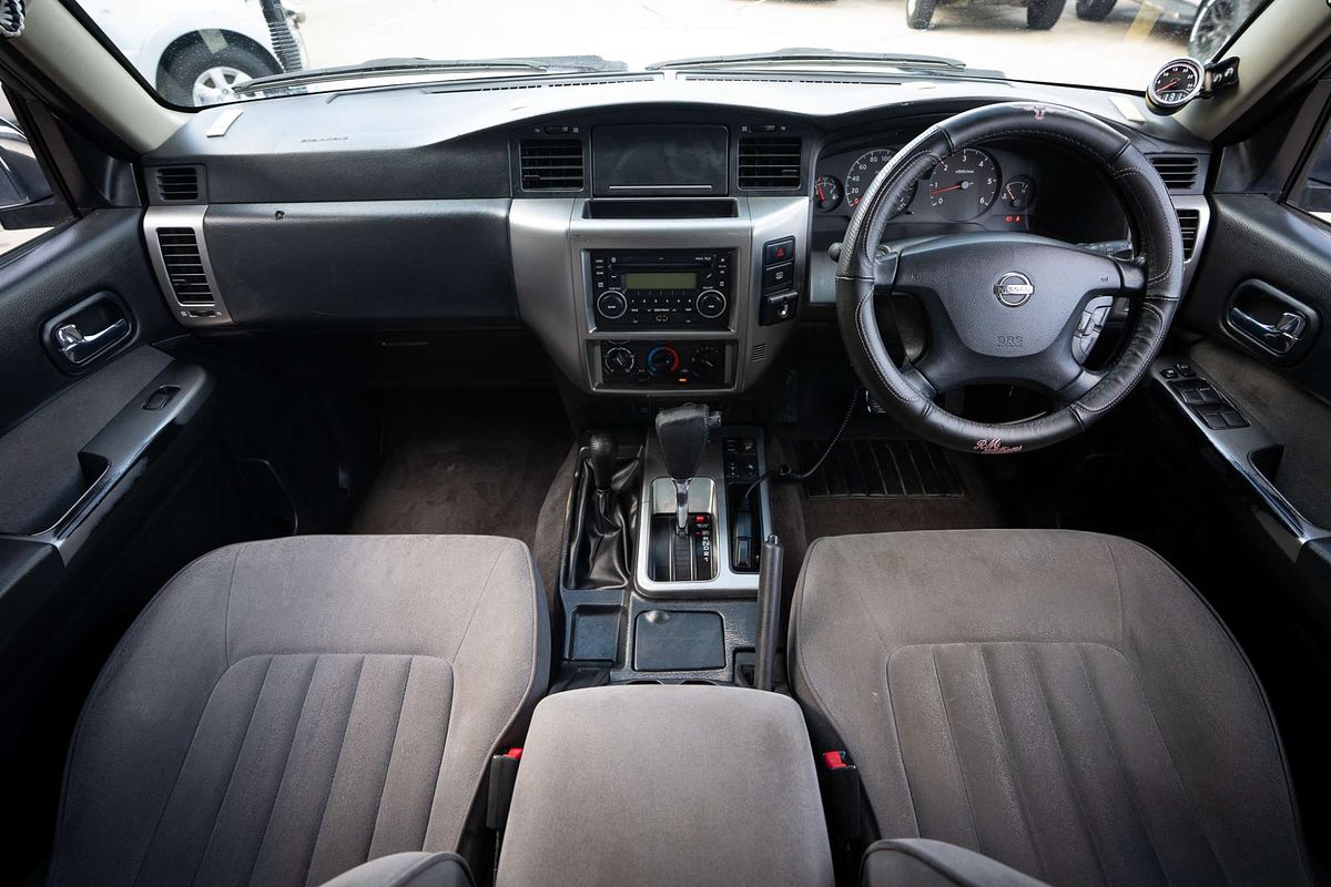 2010 Nissan Patrol ST GU 7