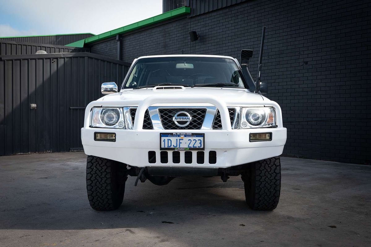 2010 Nissan Patrol ST GU 7