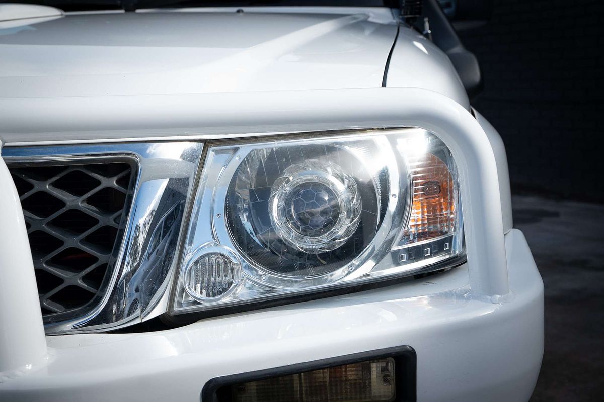 2010 Nissan Patrol ST GU 7
